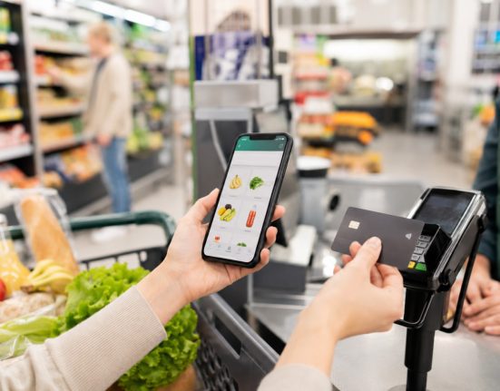 Чим відрізняється QR-код АТБ від Ексклюзивної карти: де які знижки та як вигідніше купувати