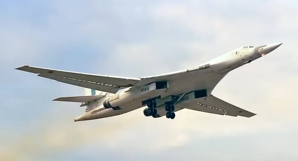 Що відомо про Ту-160: технічні характеристики, швидкість, ракети та ціна літака