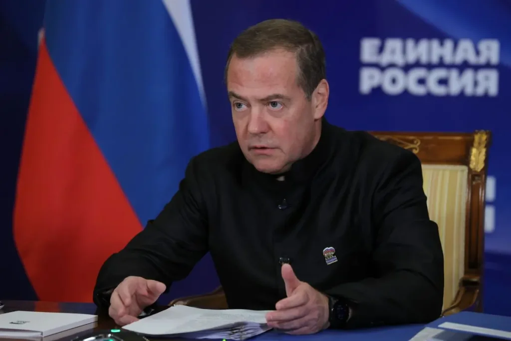 Росія погрожує Німеччині: Медведєв заговорив про удари по Берліну